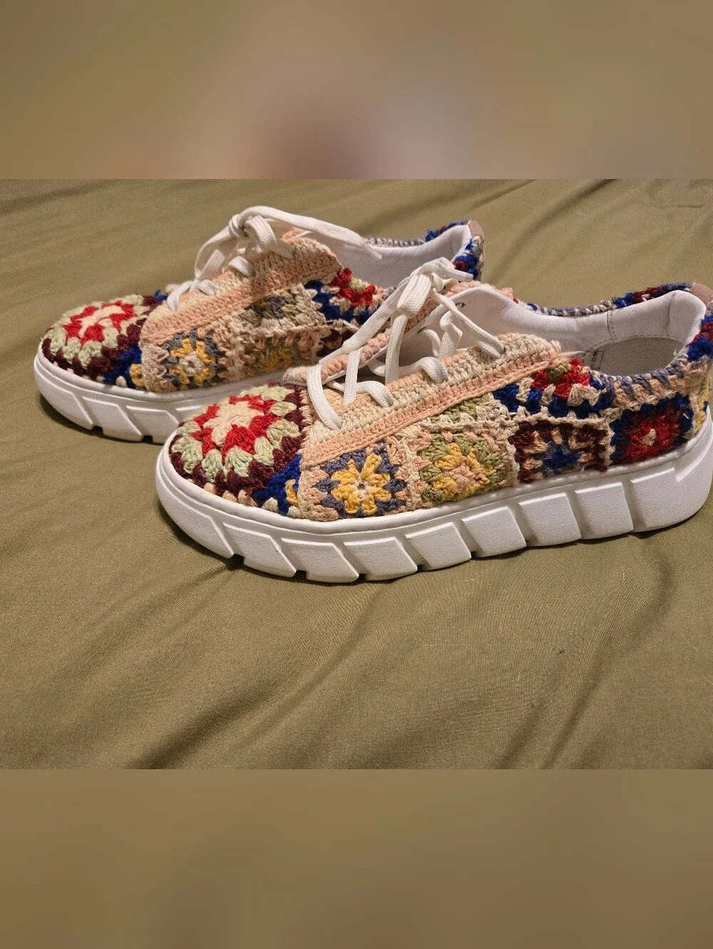 Free People "Catch Me If You Can"  Crochet Sneakers Boho Grandma Core  SZ 39/8.5 - Picture 6 of 9